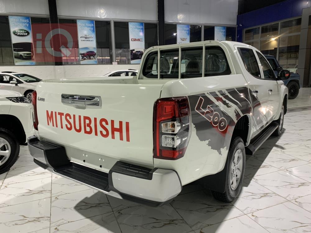 میتسوبیشی L200